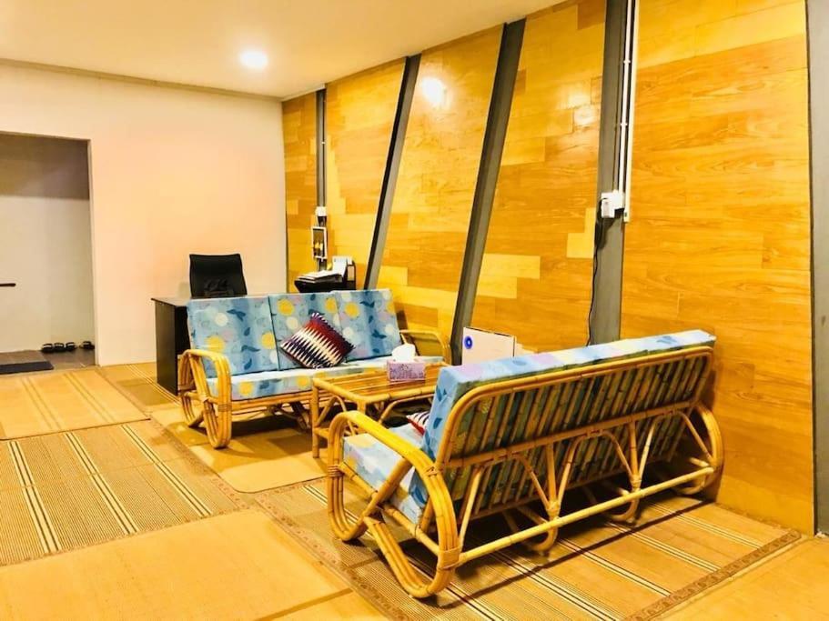 Yellow Duckling Homestay Semporna Exterior photo